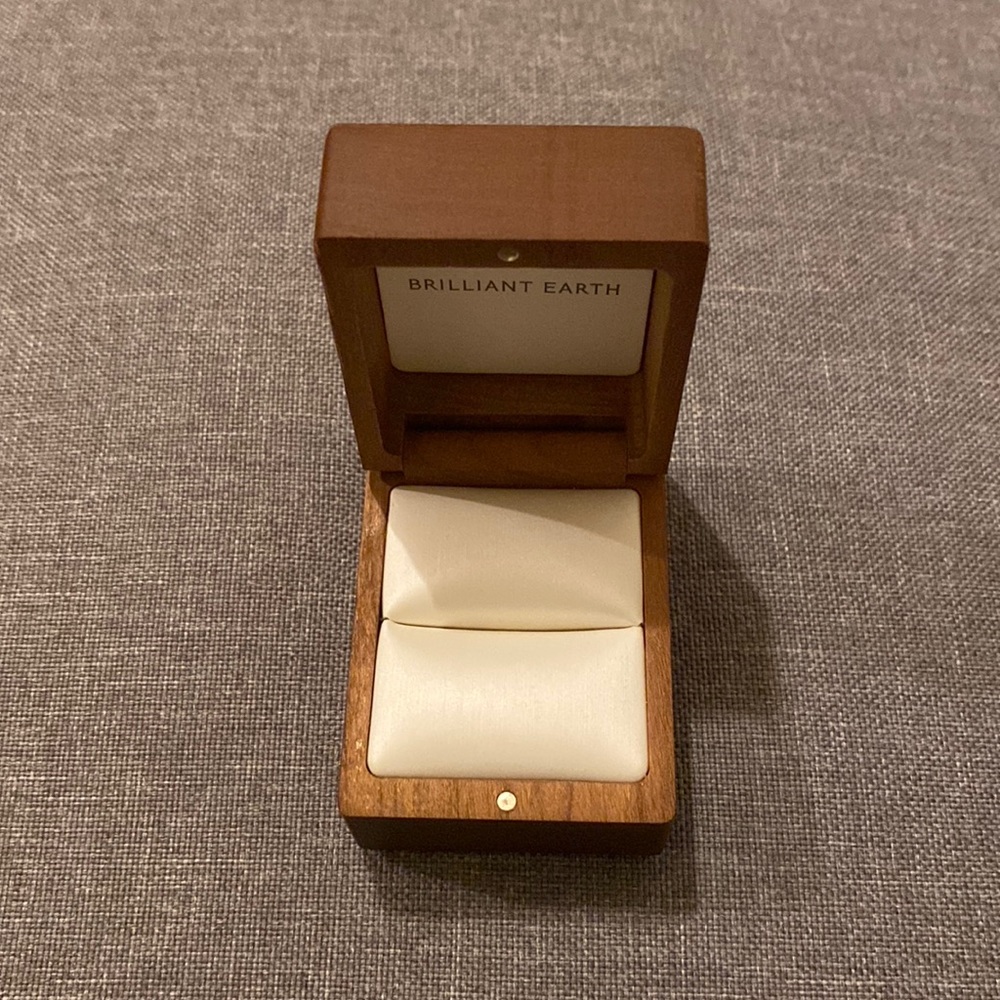 Brilliant Earth Ring Box